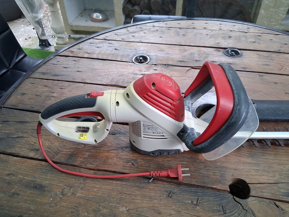 taille haie Jardin