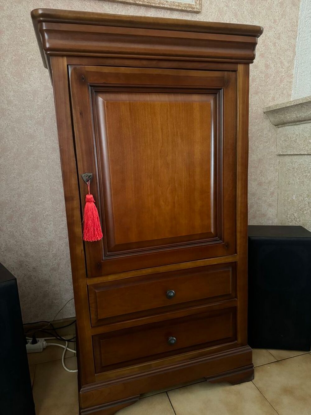 Meuble Hifi &Eacute;l&eacute;gant en Merisier - Tr&egrave;s Bon &Eacute;tat - H1,15 x L0 Meubles