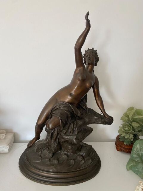 Andromede Statue en bronze signée nicolas coustou 60 cm de h La Seyne-sur-Mer (83)