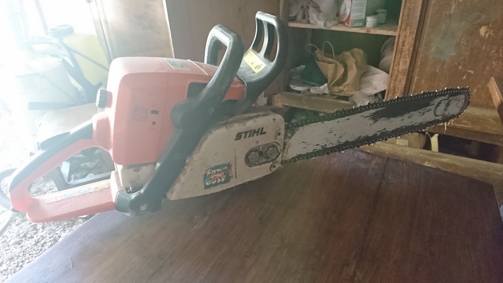 Tron&ccedil;onneuse stihl 039 Jardin
