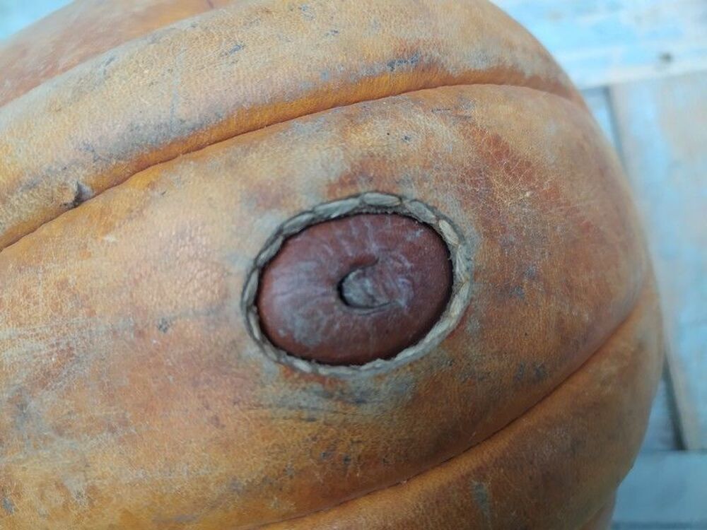 Ancien Ballon Foot Cuir Vintage 1940/1950 D&eacute;co Sport 