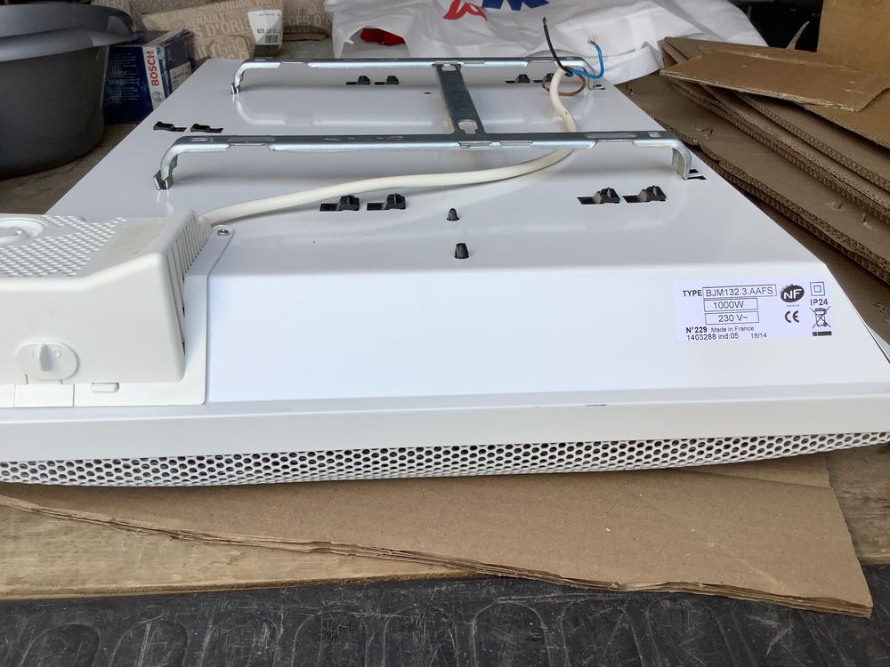 Particulier vent un chauffage radiant 100w bon &eacute;tat Electroménager