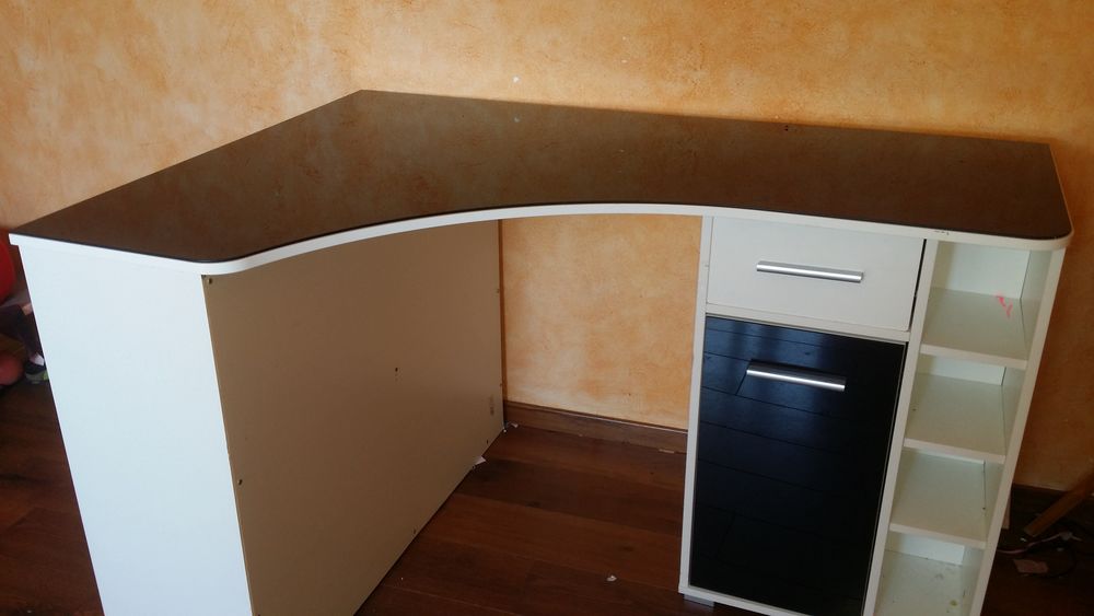 Bureau pour enfant / ado Meubles