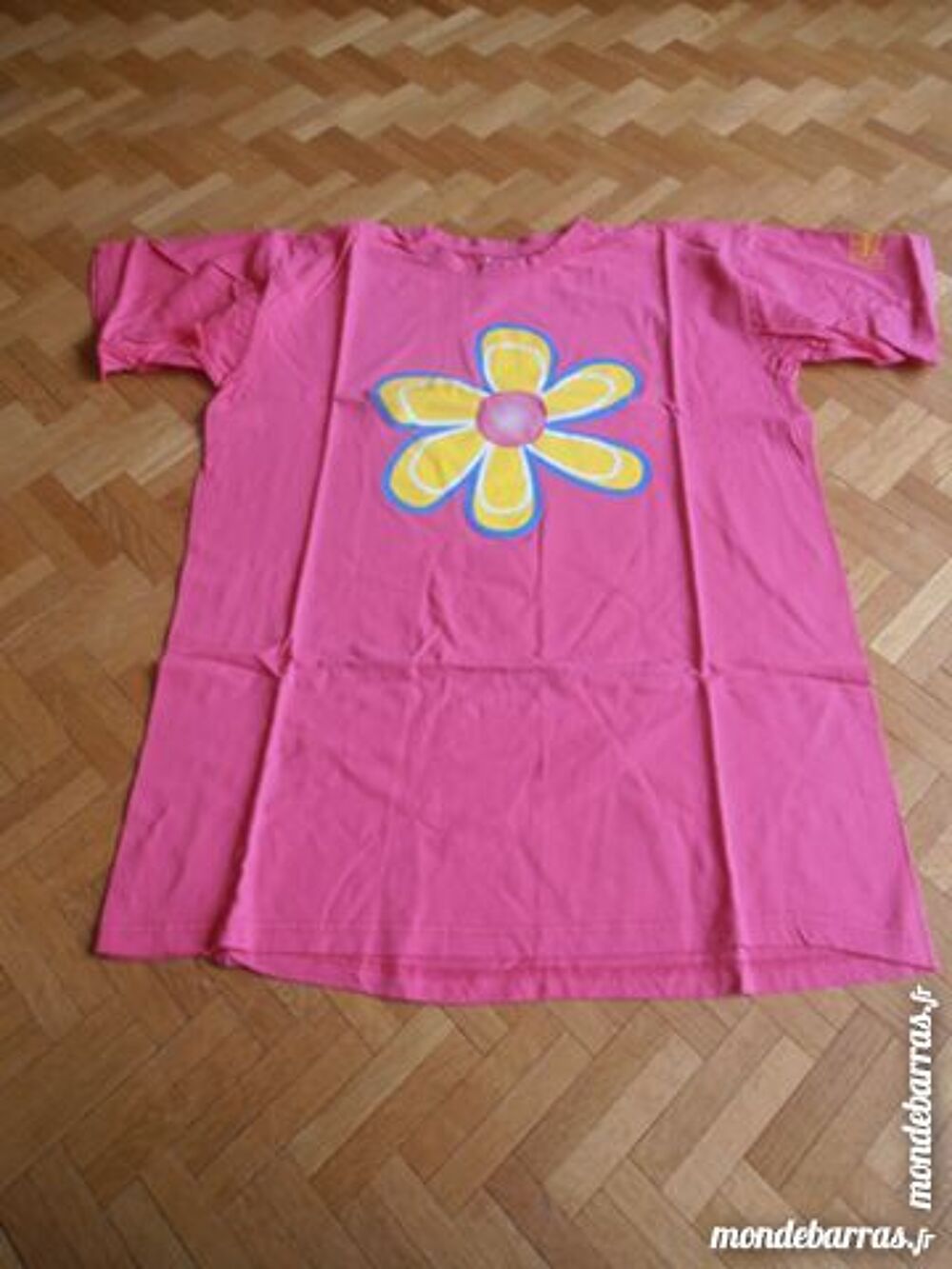 Tee-shirt marguerite (V11) Vêtements