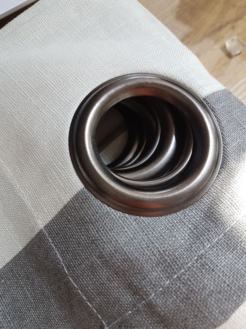 6 pans de rideaux neufs 135cmx228cm + coussins assortis D�coration