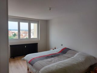  Appartement � louer 4 pi�ces 103 m�