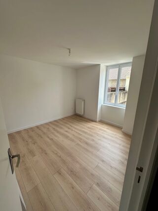  Appartement à louer 3 pièces 64 m² Palinges