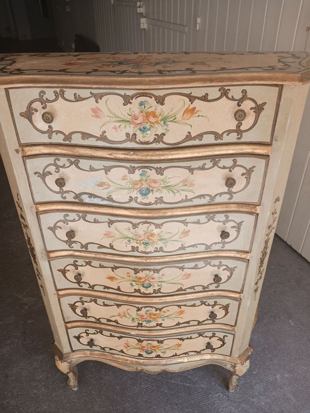 Chiffonnier semainier peint style venitien 
Meubles