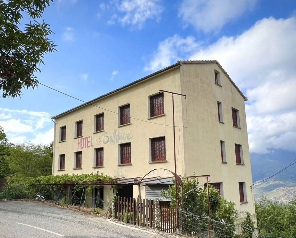 Vente Investisseur ? OPPORTUNITÉ RARE - Ancien hôtel de famille en Haute-Corse Campile