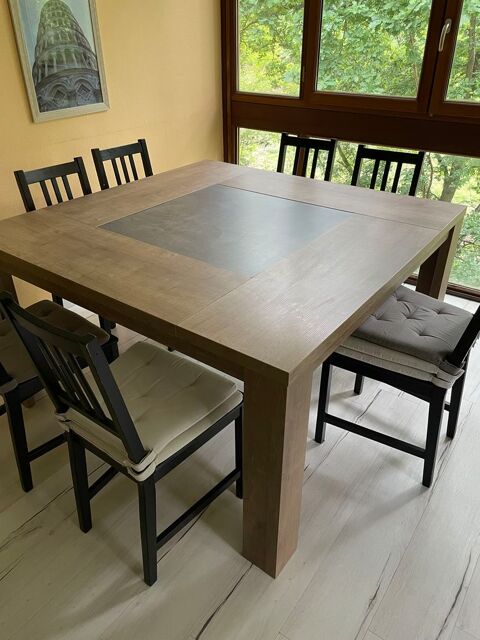 Table salle à manger carrée huit personnes Fontenay-le-Fleury (78)