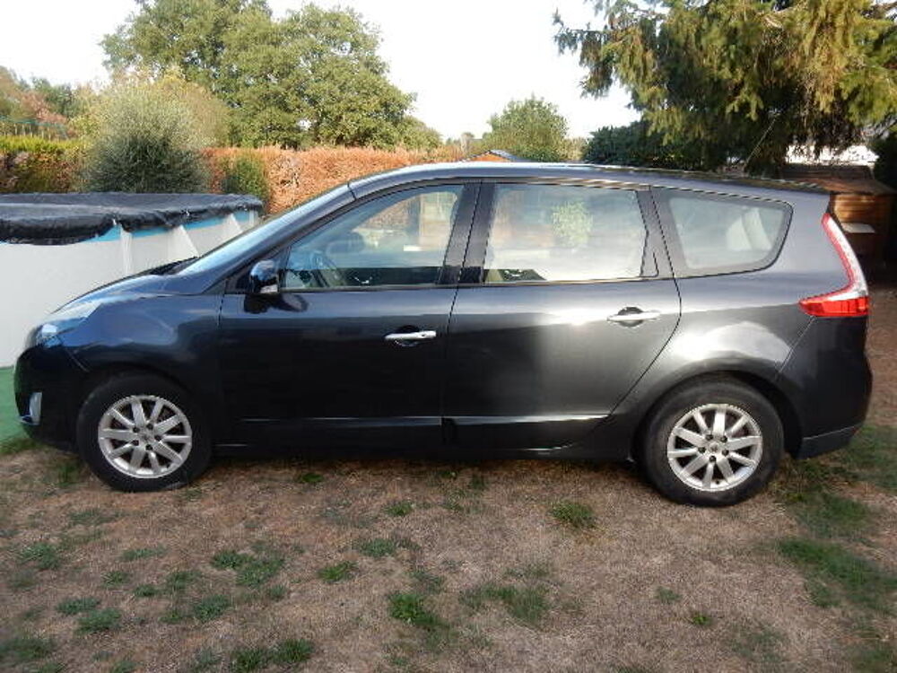 Grand Sc&eacute;nic III dCi 130 FAP eco2 Exception Energy 7 pl 2011 occasion 44390 Les Touches