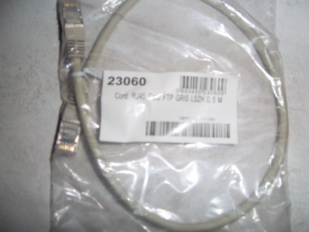 Cordon RJ45 Cat6 FTP GRIS LSZH 0,5 m Matriel informatique