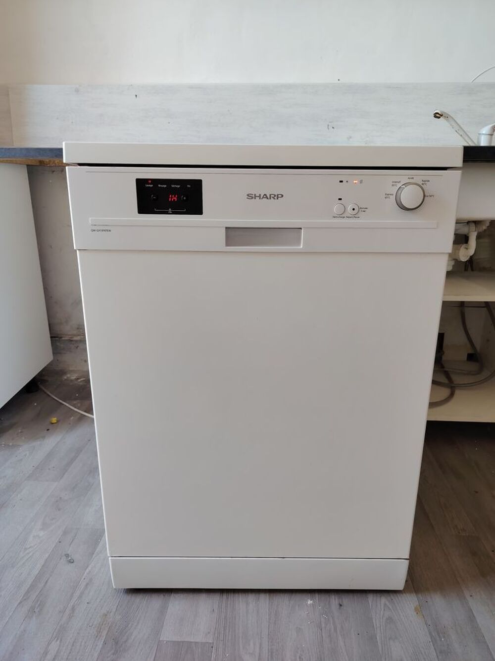 LAVE VAISSELLE SHARP
Electroménager