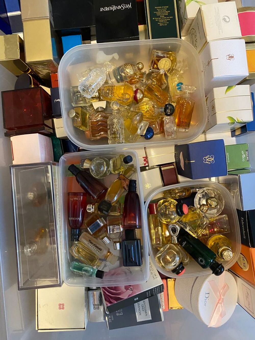 MINIATURES DE PARFUM DE COLLECTION 