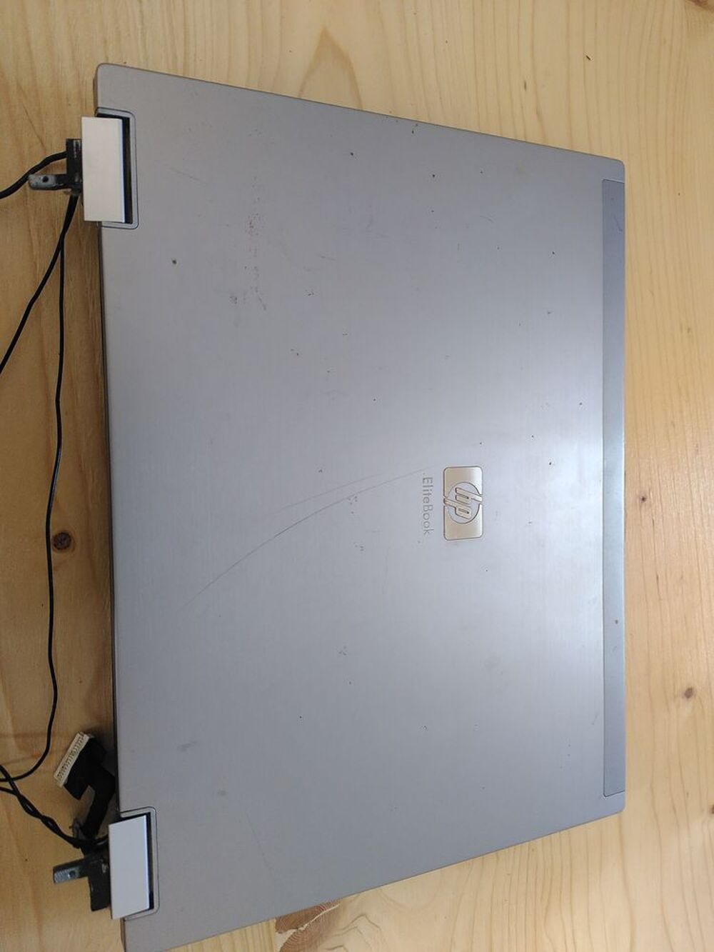 Bloc &eacute;cran HP EliteBook 2530p Samsung LTN121W1-L03 Téléphones et tablettes