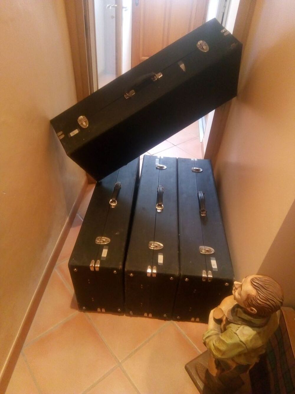 Valises Professionnelles WOLSKI VRP Chaussures.
A saisir ! Maroquinerie