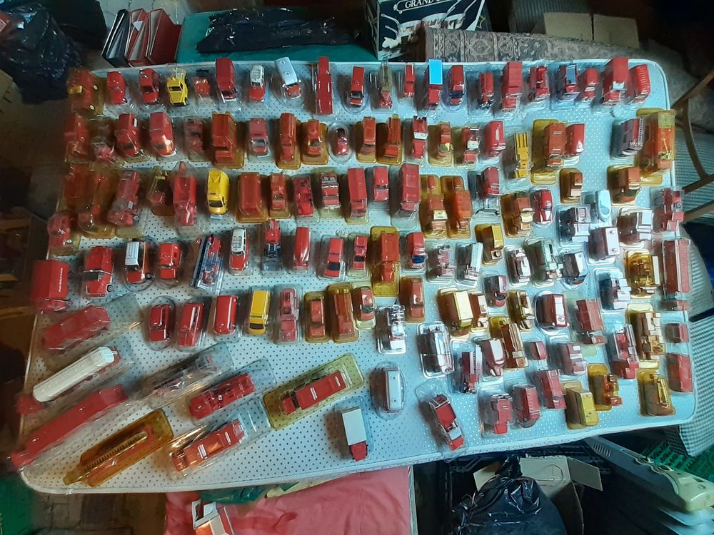 
COLLECTION +120 CAMIONS POMPIERS MINIATURES
MARQUE SOLIDO 