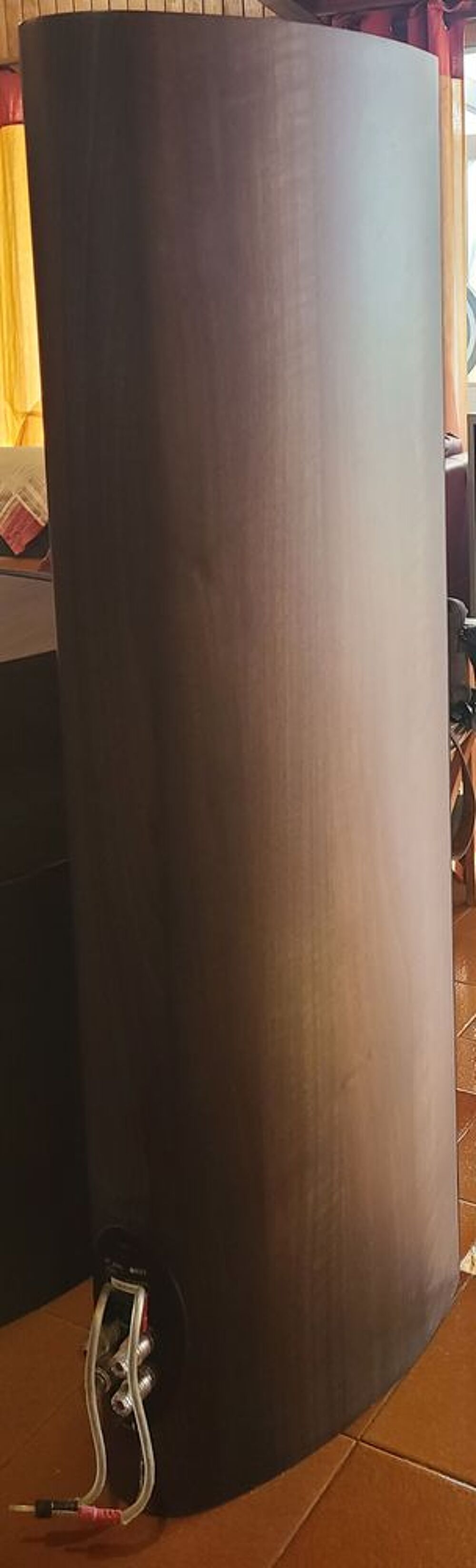 VD Enceintes HI FI 5.1 KEF en noyer Audio et hifi