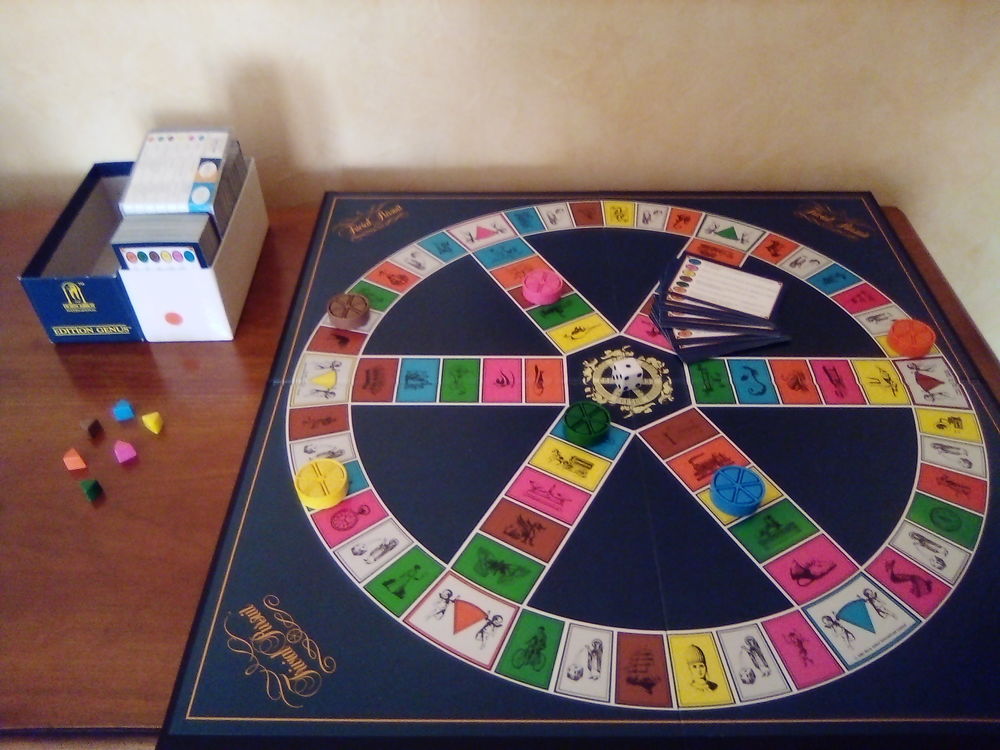 Jeu de soci&eacute;t&eacute; Trivial Pursuit Jeux / jouets