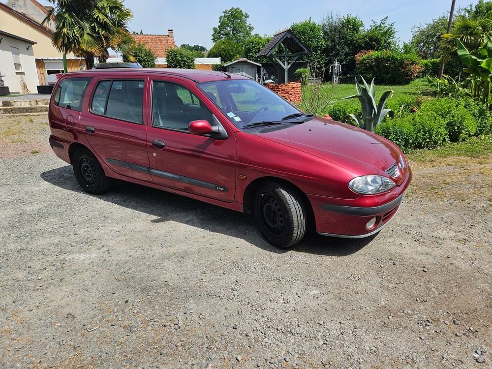 M&eacute;gane Break 1.9 D RXE Pack Clim 1999 occasion 72230 Mulsanne
