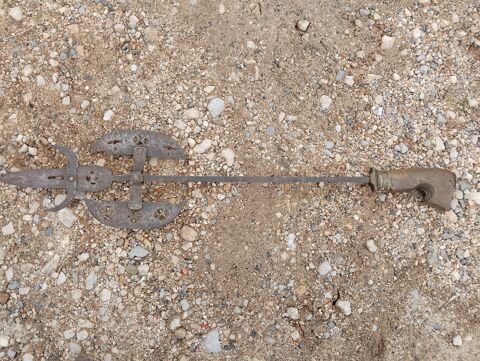 hache amazing berbere kabyle ancienne 180 Saint-Jean-de-Fos (34)