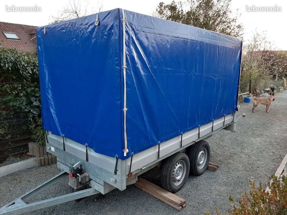 Remorque double essieux , B&acirc;che haute , 40.00/jour Bricolage