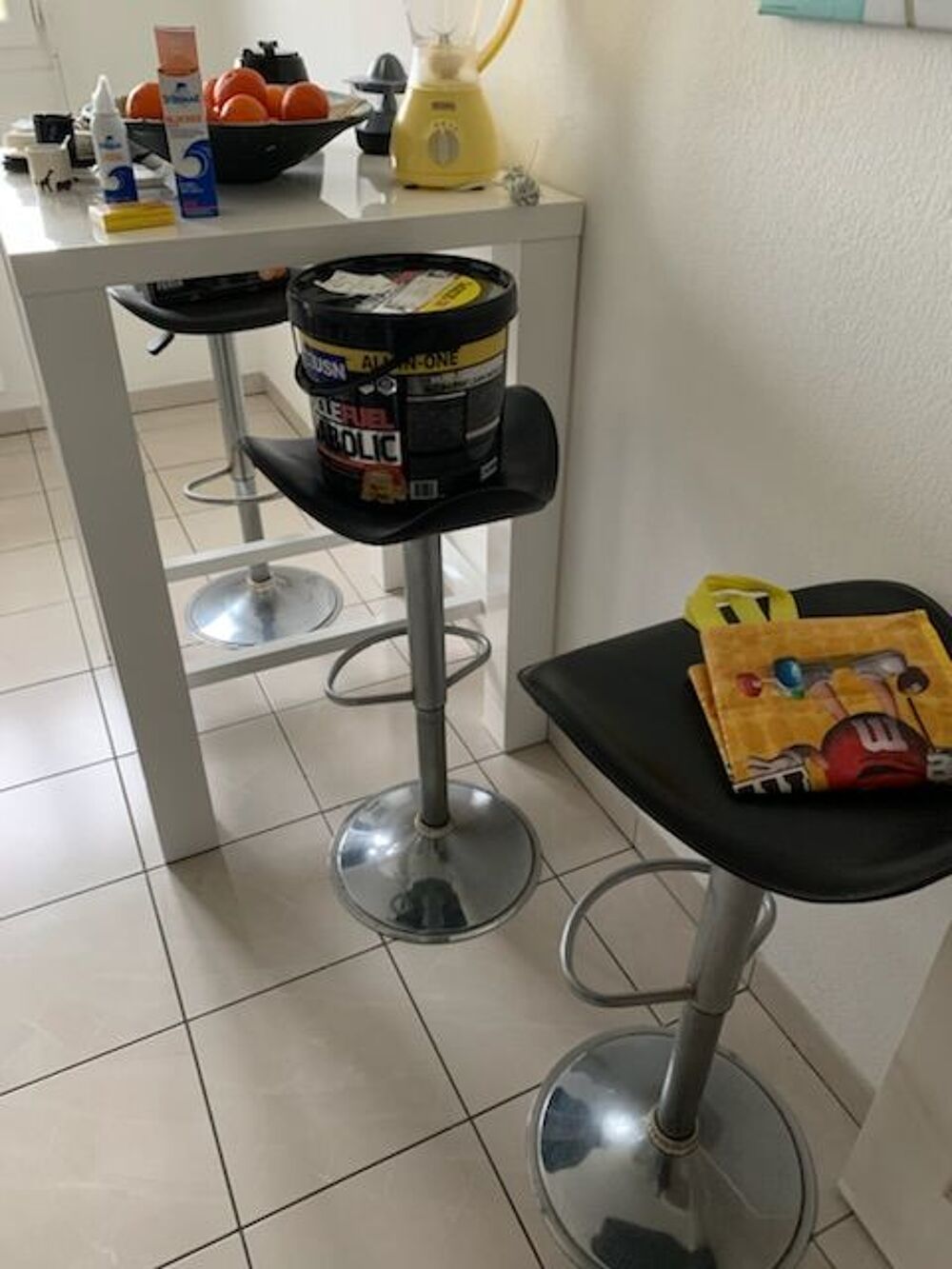 Meubles en bon &eacute;tat Meubles