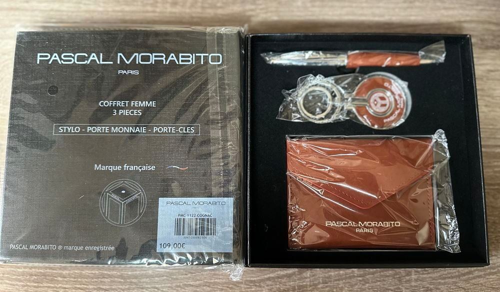 Coffret porte monnaie 3 pi&egrave;ces Femme valeur 109€ Maroquinerie