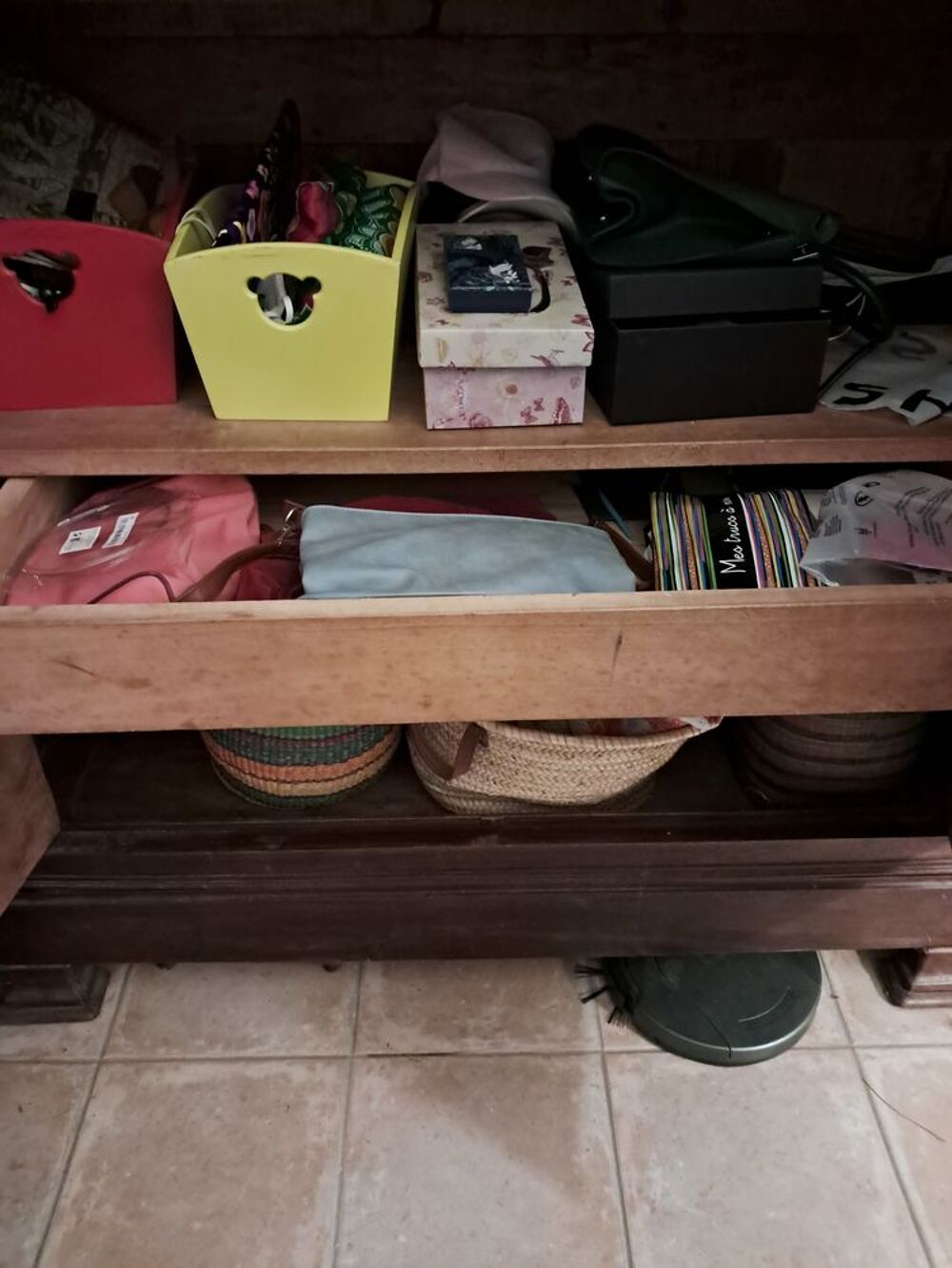 Armoire de rangement Meubles