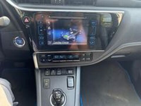 Auris Touring Sports Hybride 136h Executive 2017 occasion 95610 &Eacute;ragny