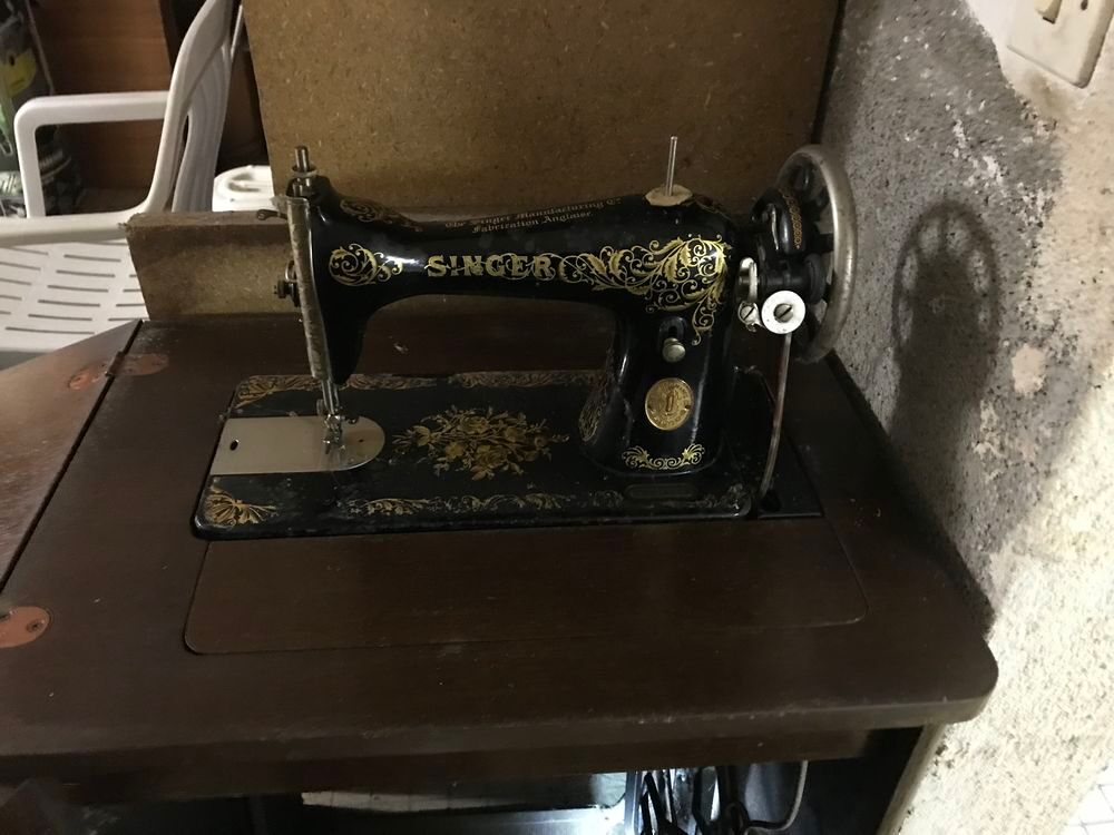 Machine &agrave; coudre vintage Meubles