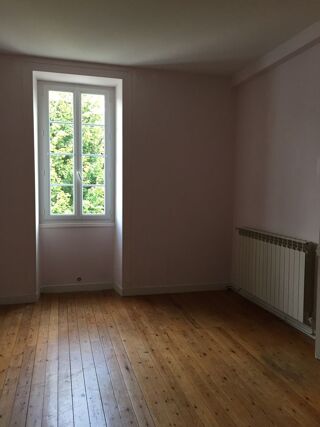 Maison à louer 4 pièces 140 m²