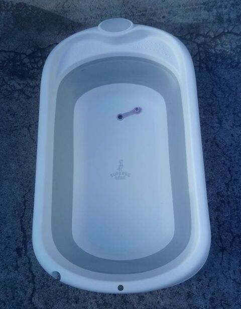 Baignoire b�b� pliable 39 Menton (06)