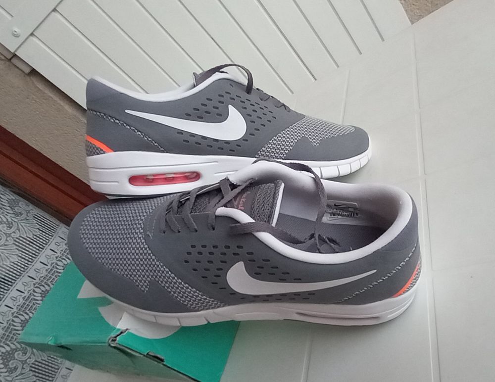 Nike Air Max Eric Koston 2 
P. 45 / 11 US Chaussures