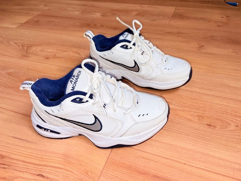 baskets Air Monarch Chaussures