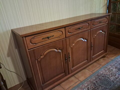 Buffet en bois massif chêne doré Saint-Maximin (60)