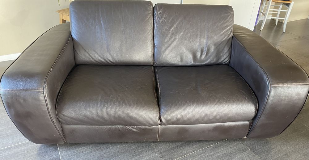 lot canap&eacute;s cuir 2 et 3 places Meubles