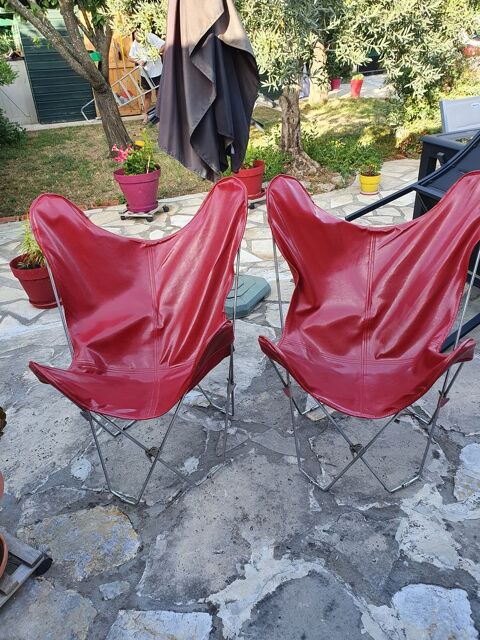 2 fauteuils rouge 40 Aups (83)