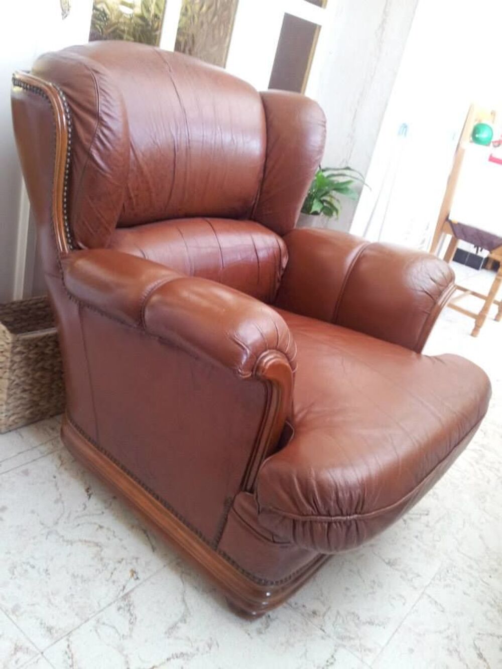 FAUTEUILS CUIR Meubles