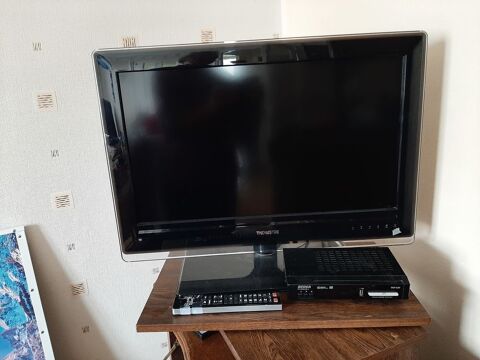 TELEVISION  66 CM 60 Saint-Sauves-d'Auvergne (63)