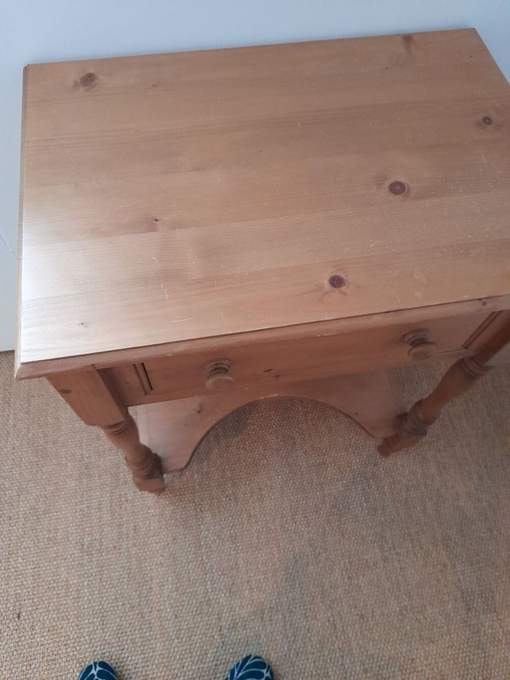 petite commode un tiroir et une &eacute;tag&egrave;re Meubles