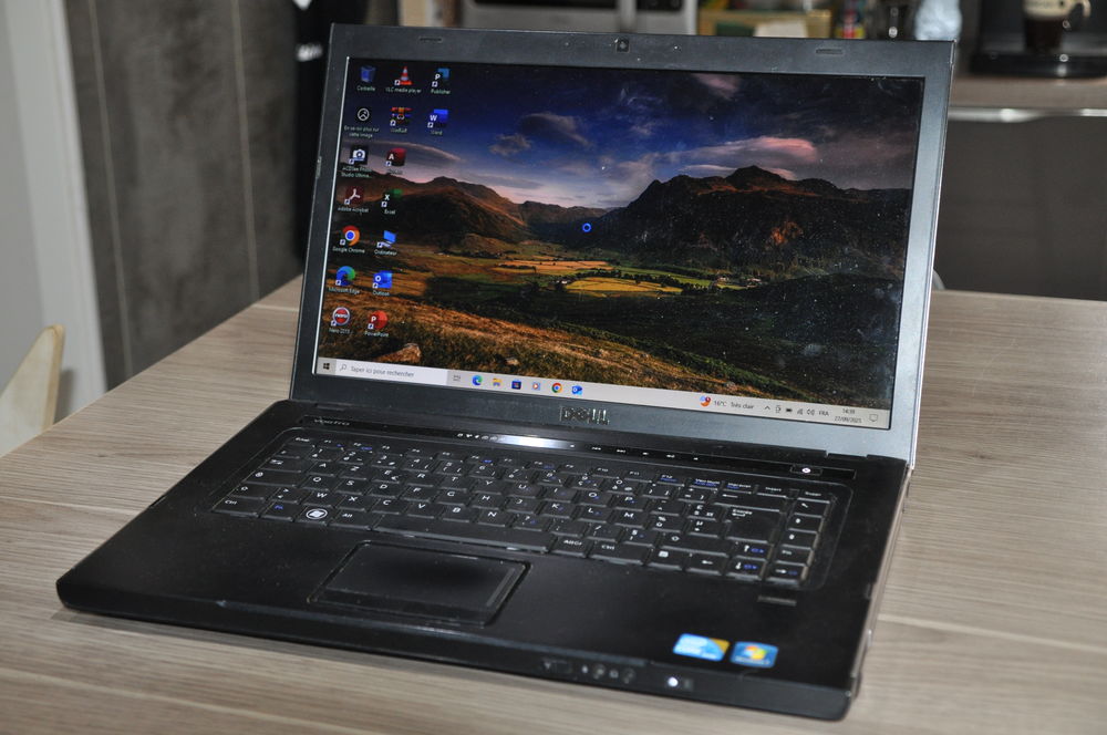 Dell Vostro 3500 de 15,6 pouces Matériel informatique