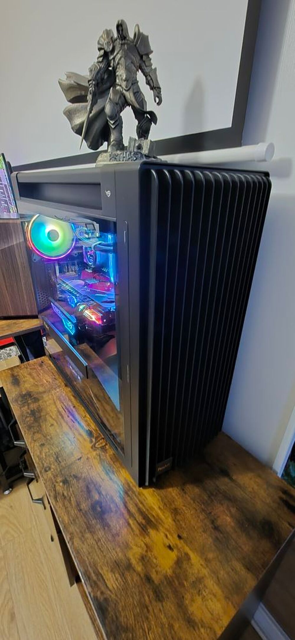 PC haut de gamme ? Parfait &eacute;tat, tr&egrave;s peu utilis&eacute;
Matériel informatique