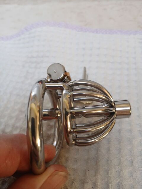 cage de chastet� inox 20 Istres (13)