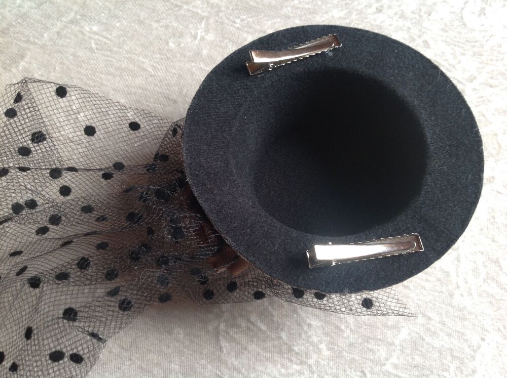 SERRE-T&Ecirc;TE MINI CHAPEAU R&Eacute;TRO Z&Eacute;BR&Eacute; BEIGE &amp; MARRON Envoi Pos Vêtements