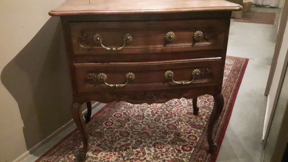 Meuble/commode machine &agrave; coudre ancienne Meubles