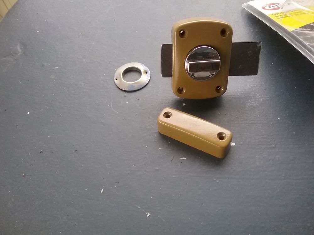 Serrure de porte comme neuve Bricolage