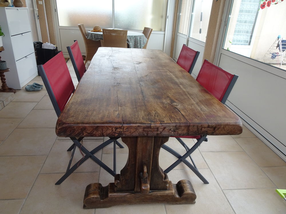Table monast&egrave;re en ch&ecirc;ne Meubles