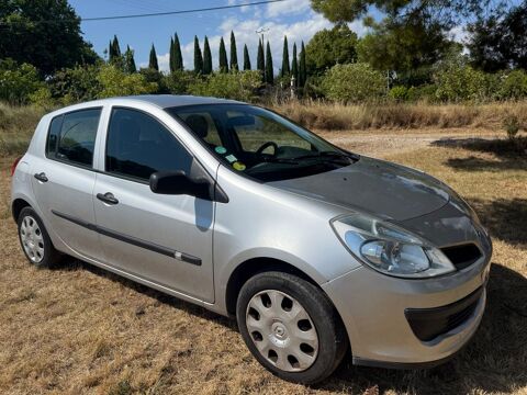 Renault Clio III Clio 1.2 16V 75 Expression 2008 occasion Aix-en-Provence 13090