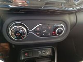 Twingo III SCe 65 SL Urban Night 2023 occasion 95220 Pierrelaye